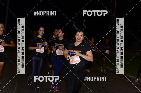 Buy your photos of the eventHalloween Run on Fotop