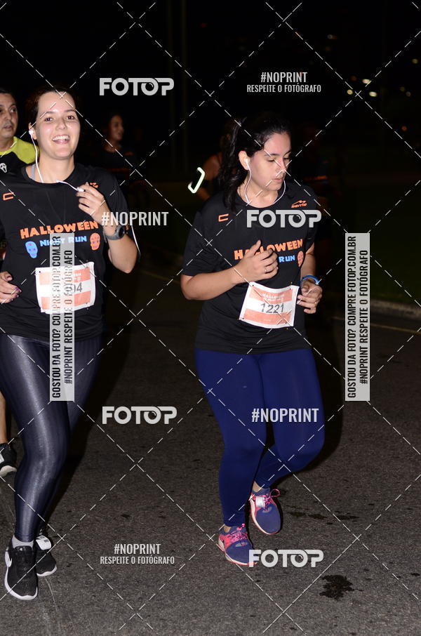 Buy your photos of the eventHalloween Run on Fotop