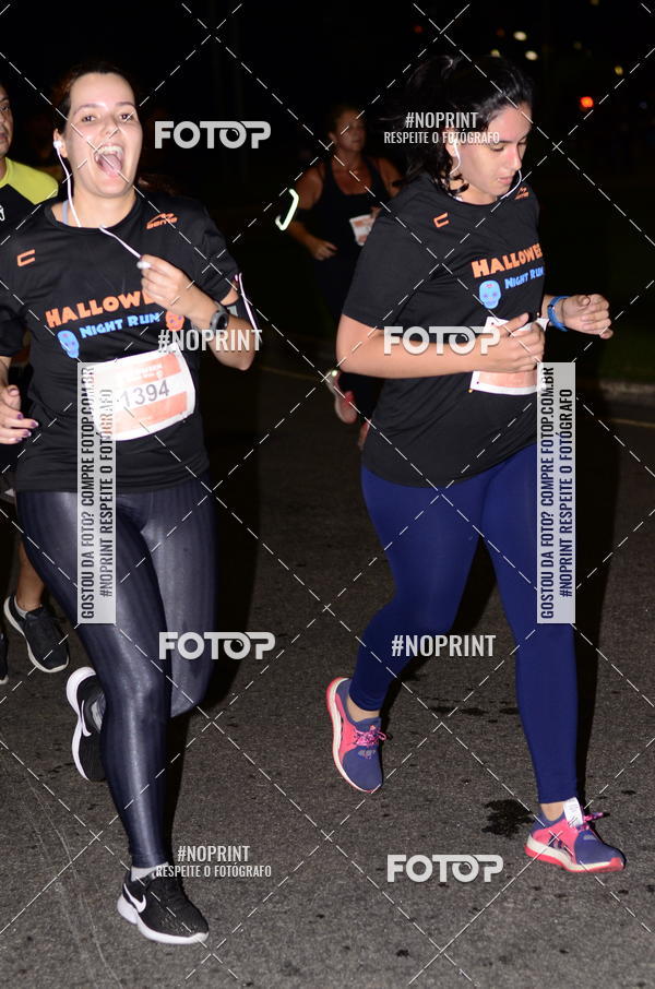 Buy your photos of the eventHalloween Run on Fotop