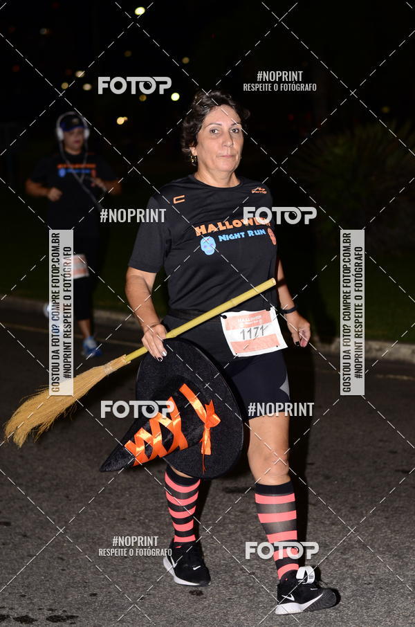 Buy your photos of the eventHalloween Run on Fotop