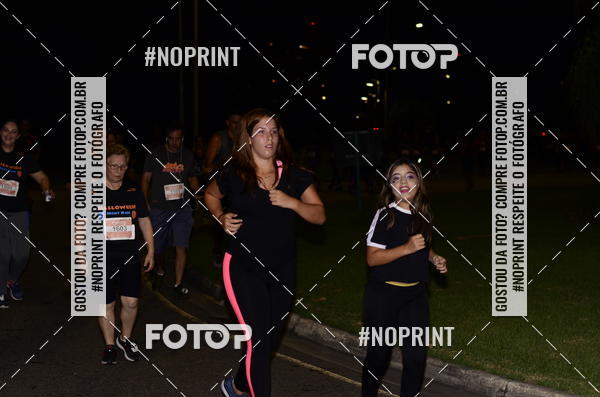 Buy your photos of the eventHalloween Run on Fotop