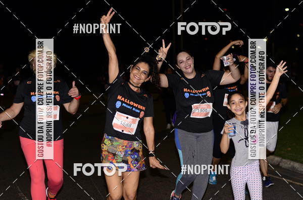 Buy your photos of the eventHalloween Run on Fotop