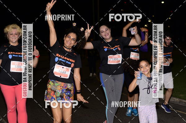 Buy your photos of the eventHalloween Run on Fotop