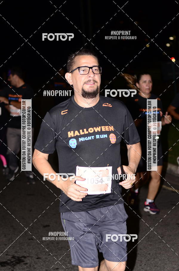 Buy your photos of the eventHalloween Run on Fotop