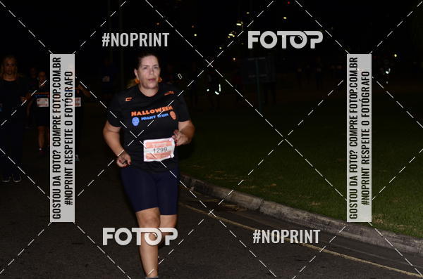Buy your photos of the eventHalloween Run on Fotop