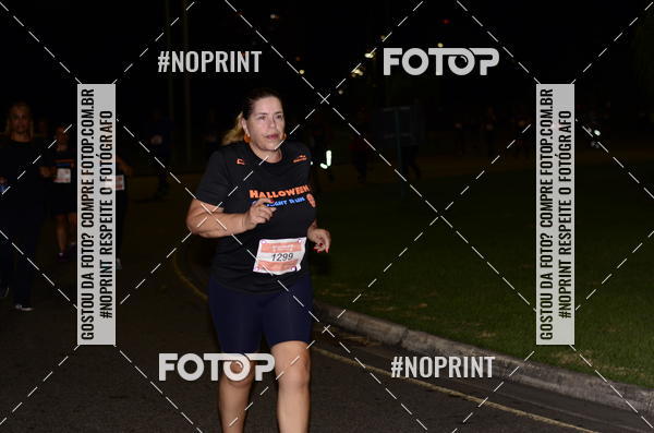 Buy your photos of the eventHalloween Run on Fotop