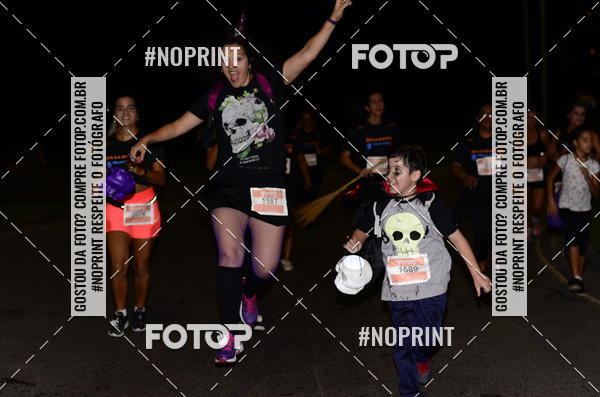 Buy your photos of the eventHalloween Run on Fotop