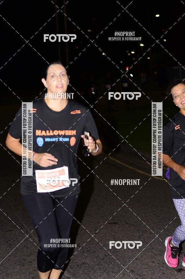 Buy your photos of the eventHalloween Run on Fotop