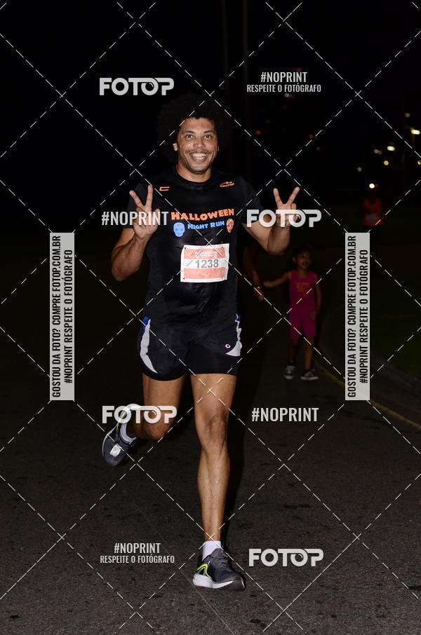 Buy your photos of the eventHalloween Run on Fotop