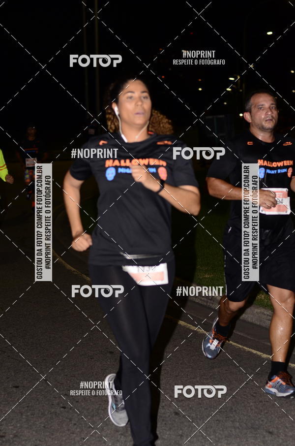 Buy your photos of the eventHalloween Run on Fotop