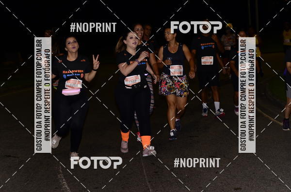 Buy your photos of the eventHalloween Run on Fotop