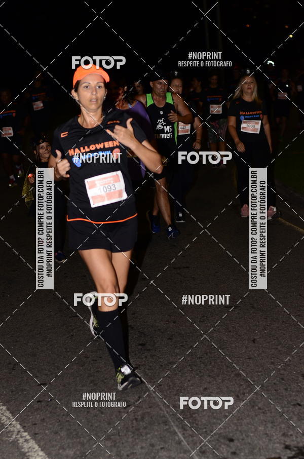 Buy your photos of the eventHalloween Run on Fotop