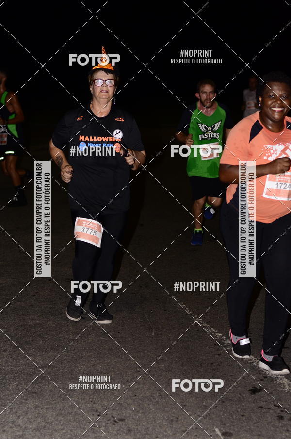 Buy your photos of the eventHalloween Run on Fotop