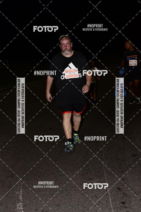 Buy your photos of the eventHalloween Run on Fotop