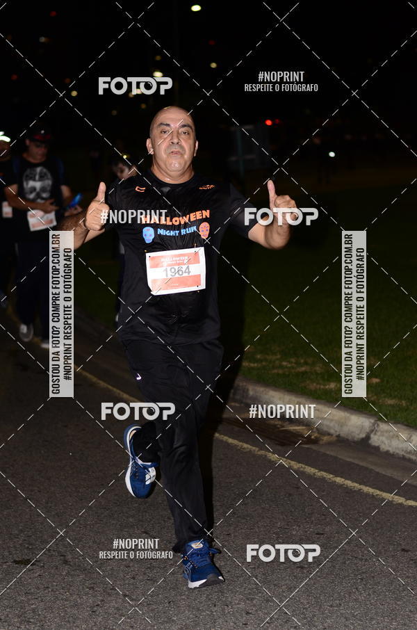 Buy your photos of the eventHalloween Run on Fotop