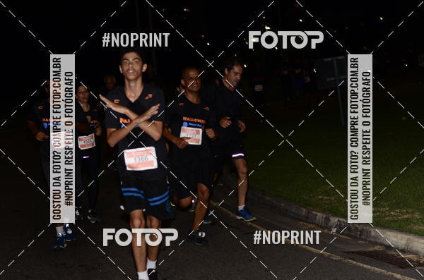 Buy your photos of the eventHalloween Run on Fotop