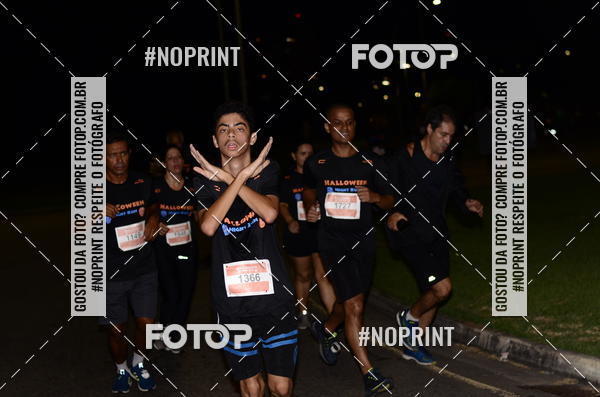 Buy your photos of the eventHalloween Run on Fotop