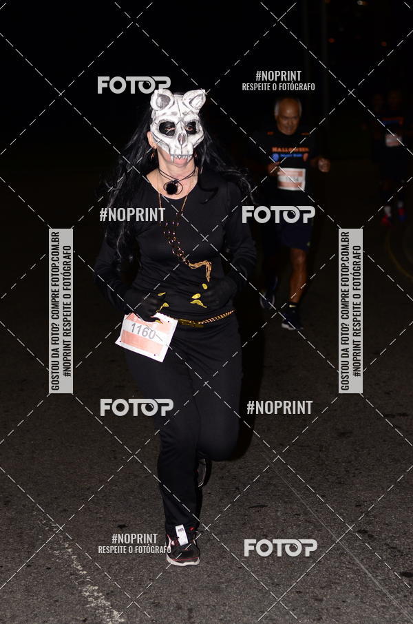 Buy your photos of the eventHalloween Run on Fotop