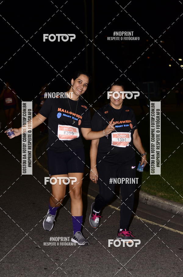 Buy your photos of the eventHalloween Run on Fotop