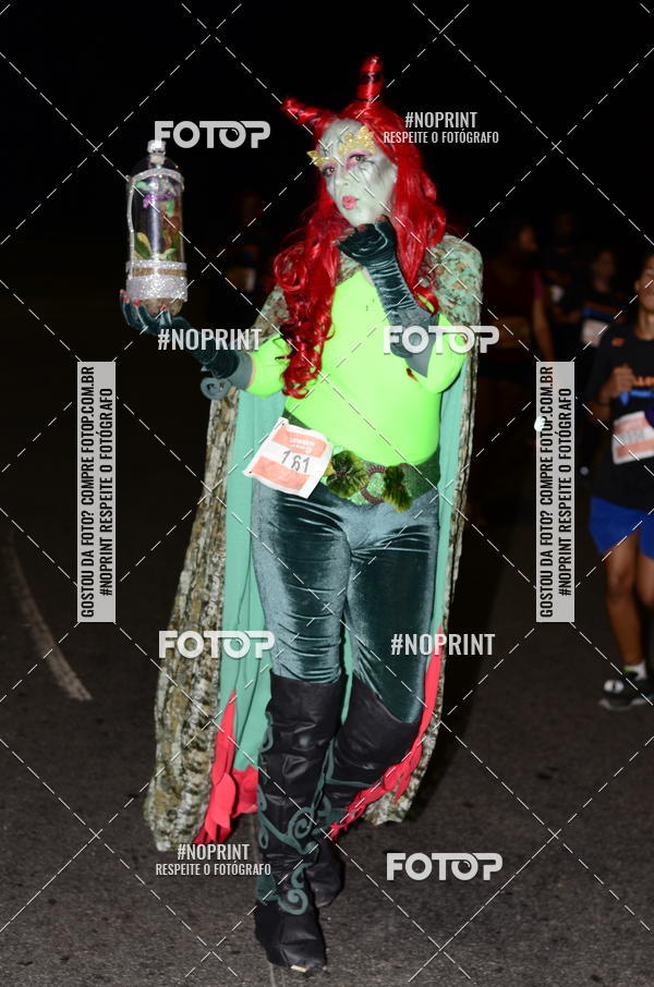 Buy your photos of the eventHalloween Run on Fotop