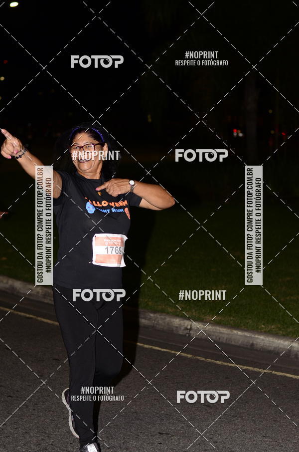 Buy your photos of the eventHalloween Run on Fotop