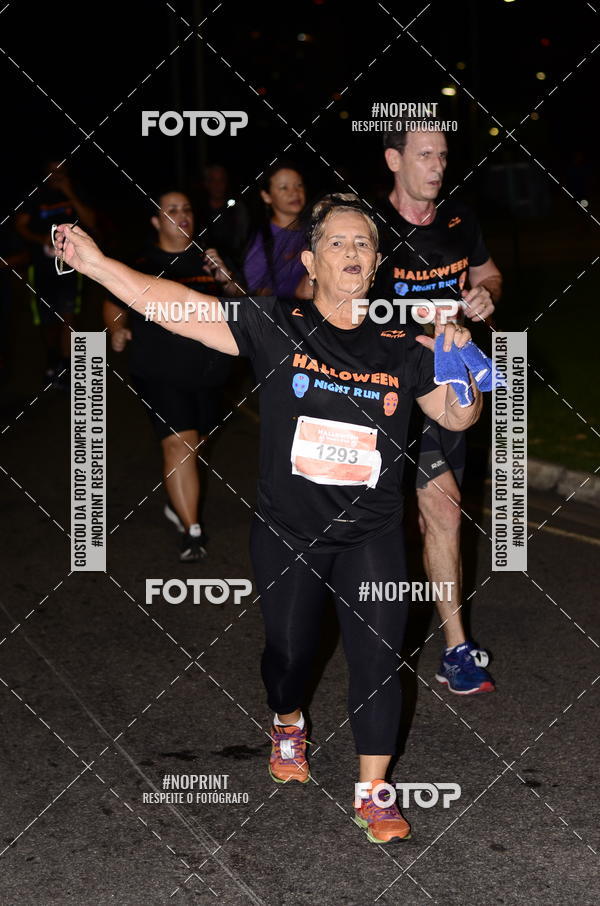 Buy your photos of the eventHalloween Run on Fotop