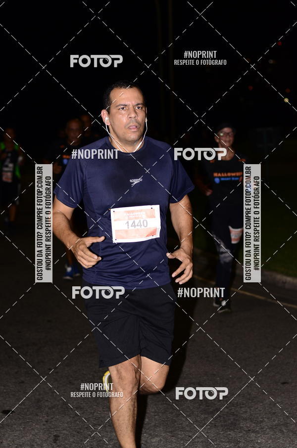 Buy your photos of the eventHalloween Run on Fotop