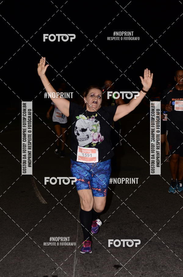 Buy your photos of the eventHalloween Run on Fotop