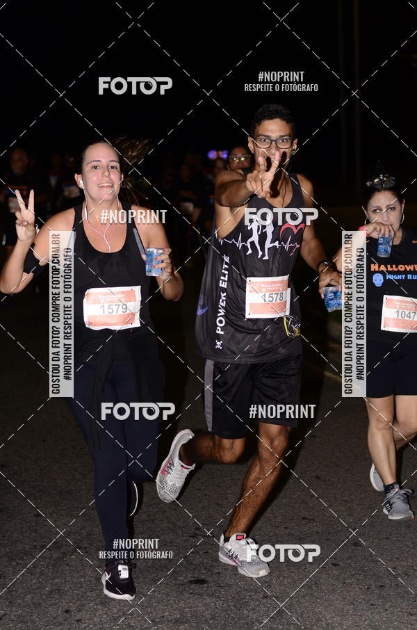 Buy your photos of the eventHalloween Run on Fotop