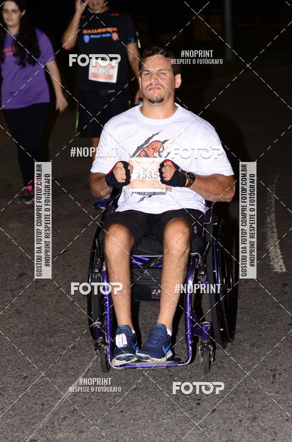 Buy your photos of the eventHalloween Run on Fotop