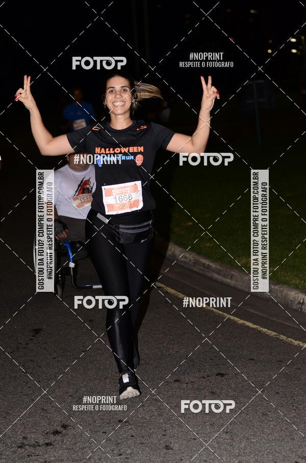 Buy your photos of the eventHalloween Run on Fotop