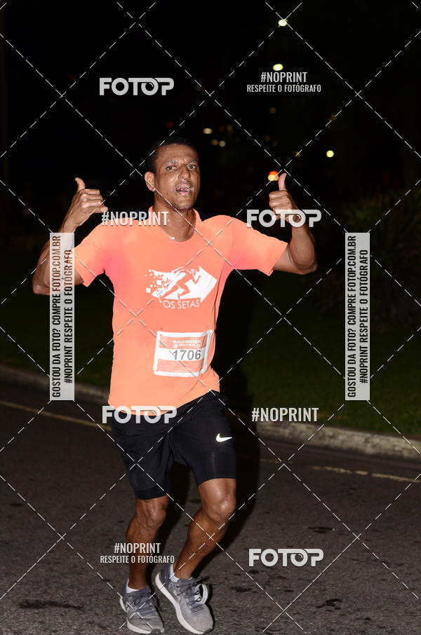 Buy your photos of the eventHalloween Run on Fotop