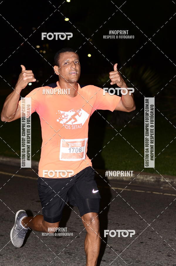 Buy your photos of the eventHalloween Run on Fotop