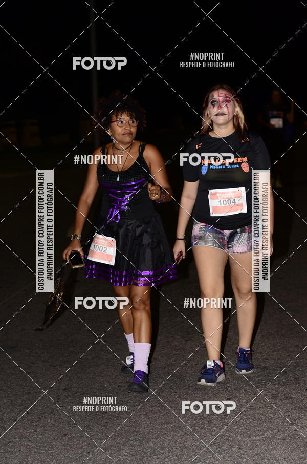 Buy your photos of the eventHalloween Run on Fotop