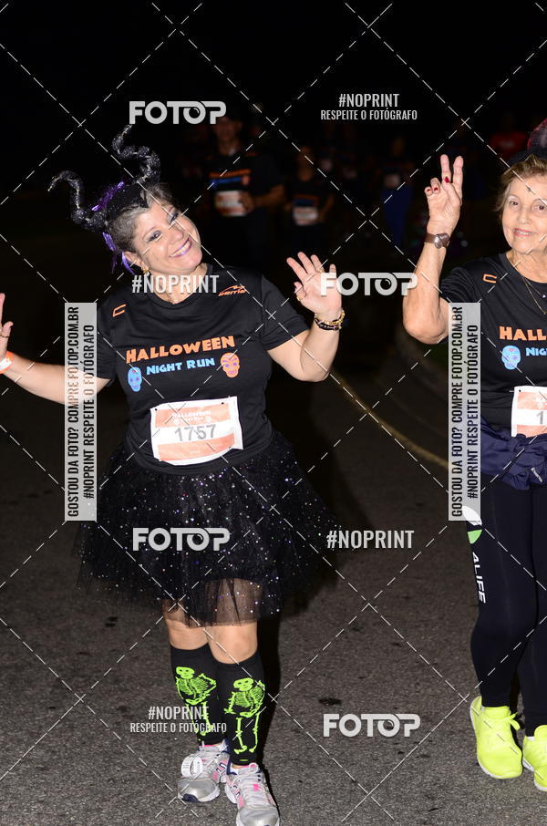 Buy your photos of the eventHalloween Run on Fotop