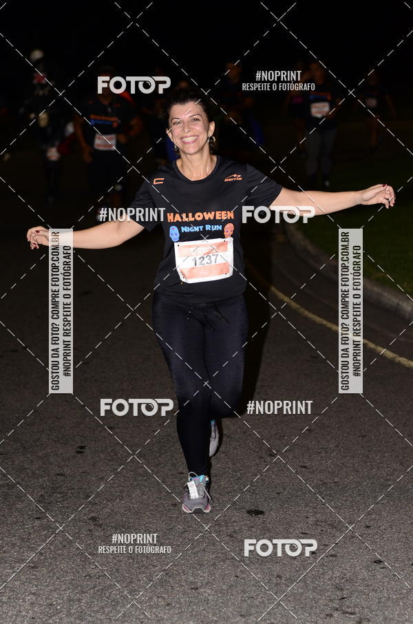 Buy your photos of the eventHalloween Run on Fotop