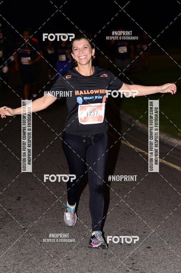 Buy your photos of the eventHalloween Run on Fotop