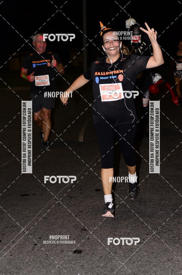 Buy your photos of the eventHalloween Run on Fotop