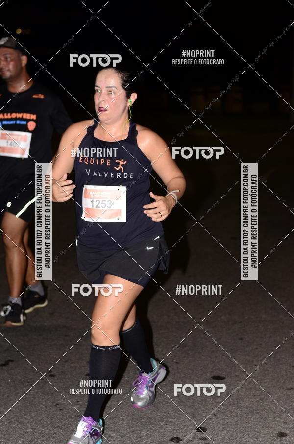 Buy your photos of the eventHalloween Run on Fotop