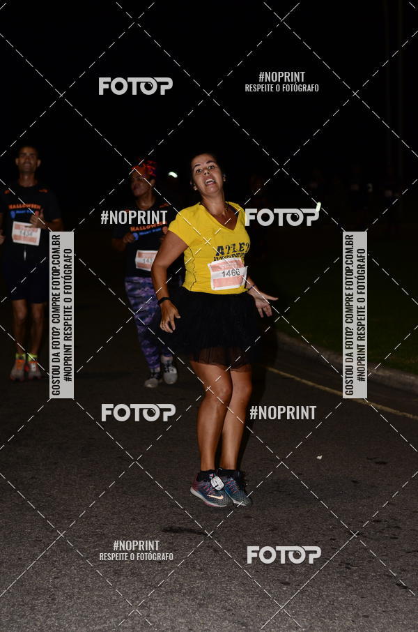 Buy your photos of the eventHalloween Run on Fotop