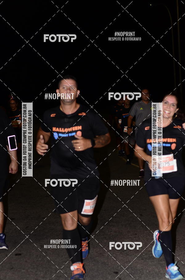 Buy your photos of the eventHalloween Run on Fotop