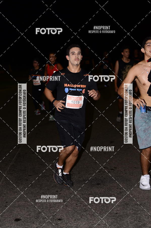 Buy your photos of the eventHalloween Run on Fotop