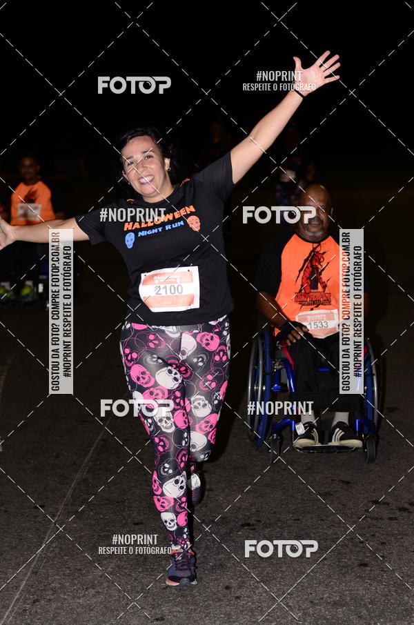 Buy your photos of the eventHalloween Run on Fotop