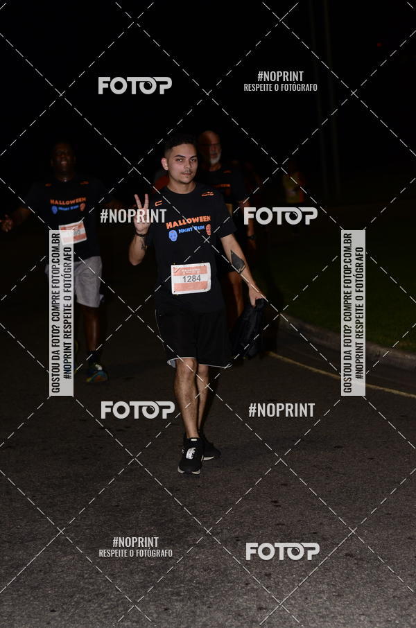 Buy your photos of the eventHalloween Run on Fotop