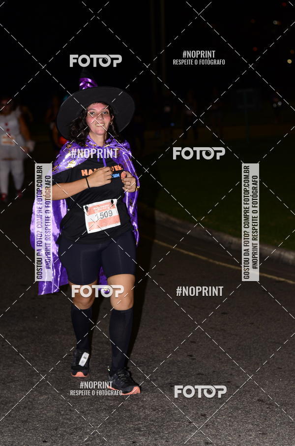 Buy your photos of the eventHalloween Run on Fotop
