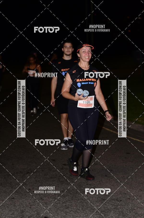 Buy your photos of the eventHalloween Run on Fotop