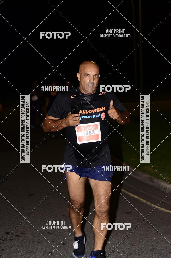 Buy your photos of the eventHalloween Run on Fotop