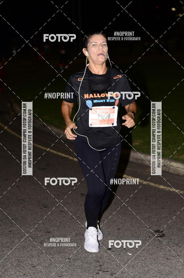 Buy your photos of the eventHalloween Run on Fotop