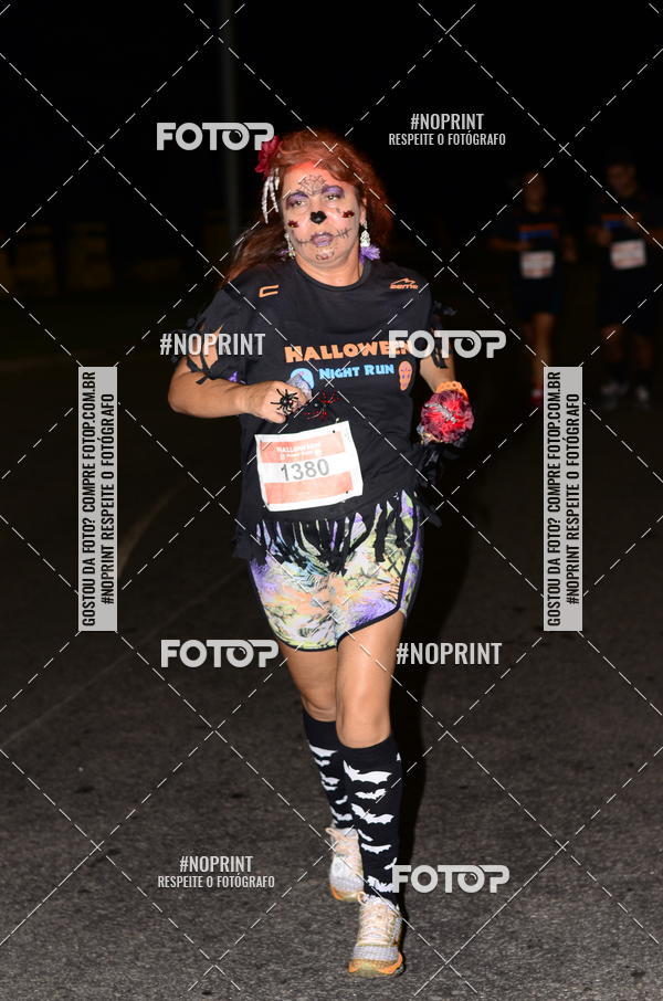 Buy your photos of the eventHalloween Run on Fotop