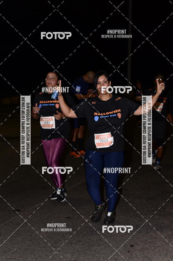 Buy your photos of the eventHalloween Run on Fotop